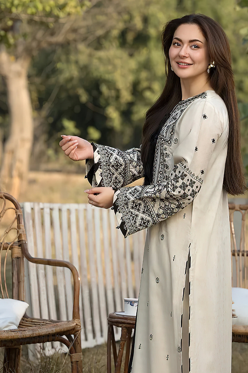 Sapphire Unstitched 3-Piece Lawn Suit – (ZA-5245)